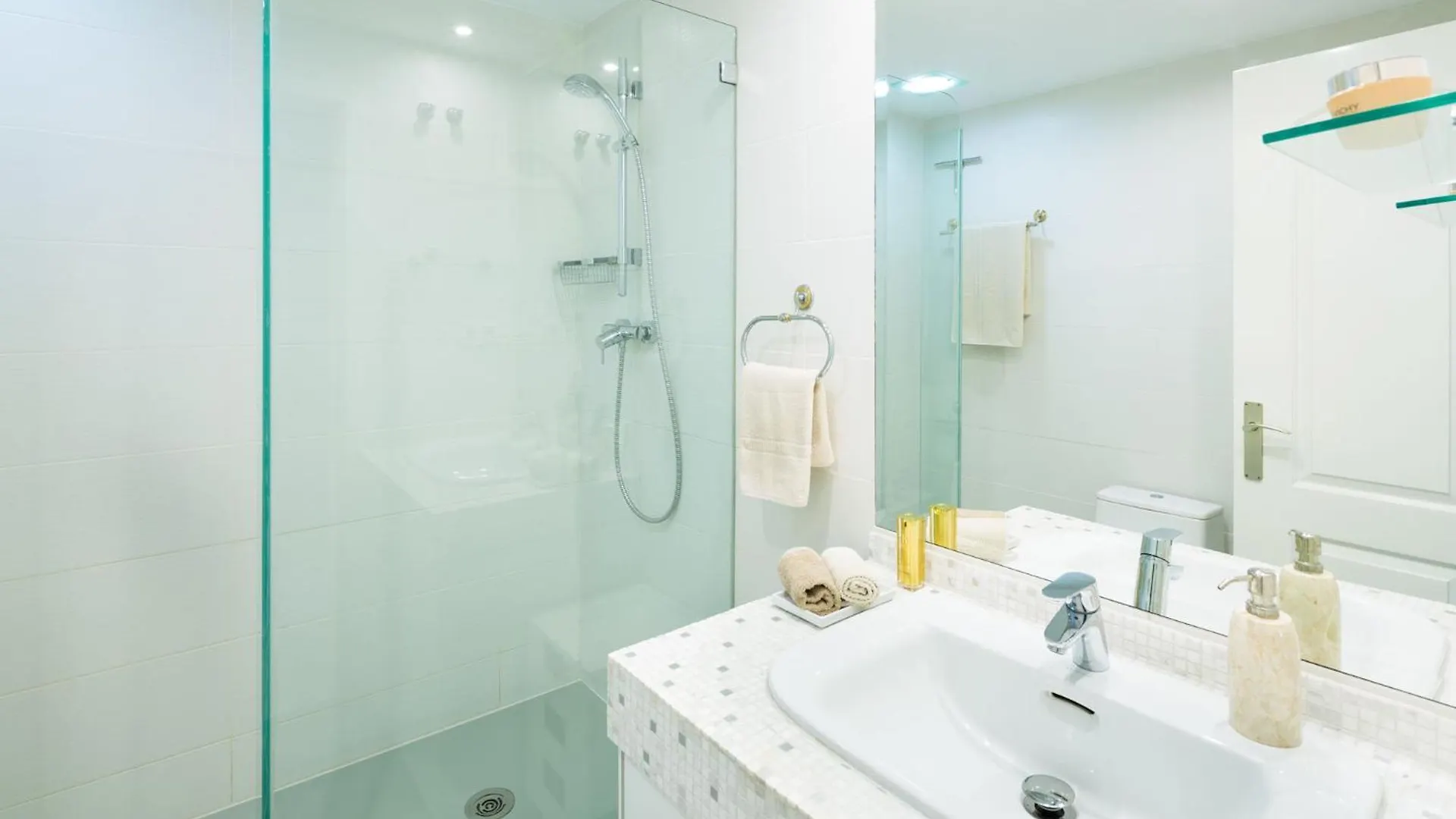 Luxury 5* 3 Beds Apartment In Playas Del Duque, Puerto Banus Marbella 0*,  Spain